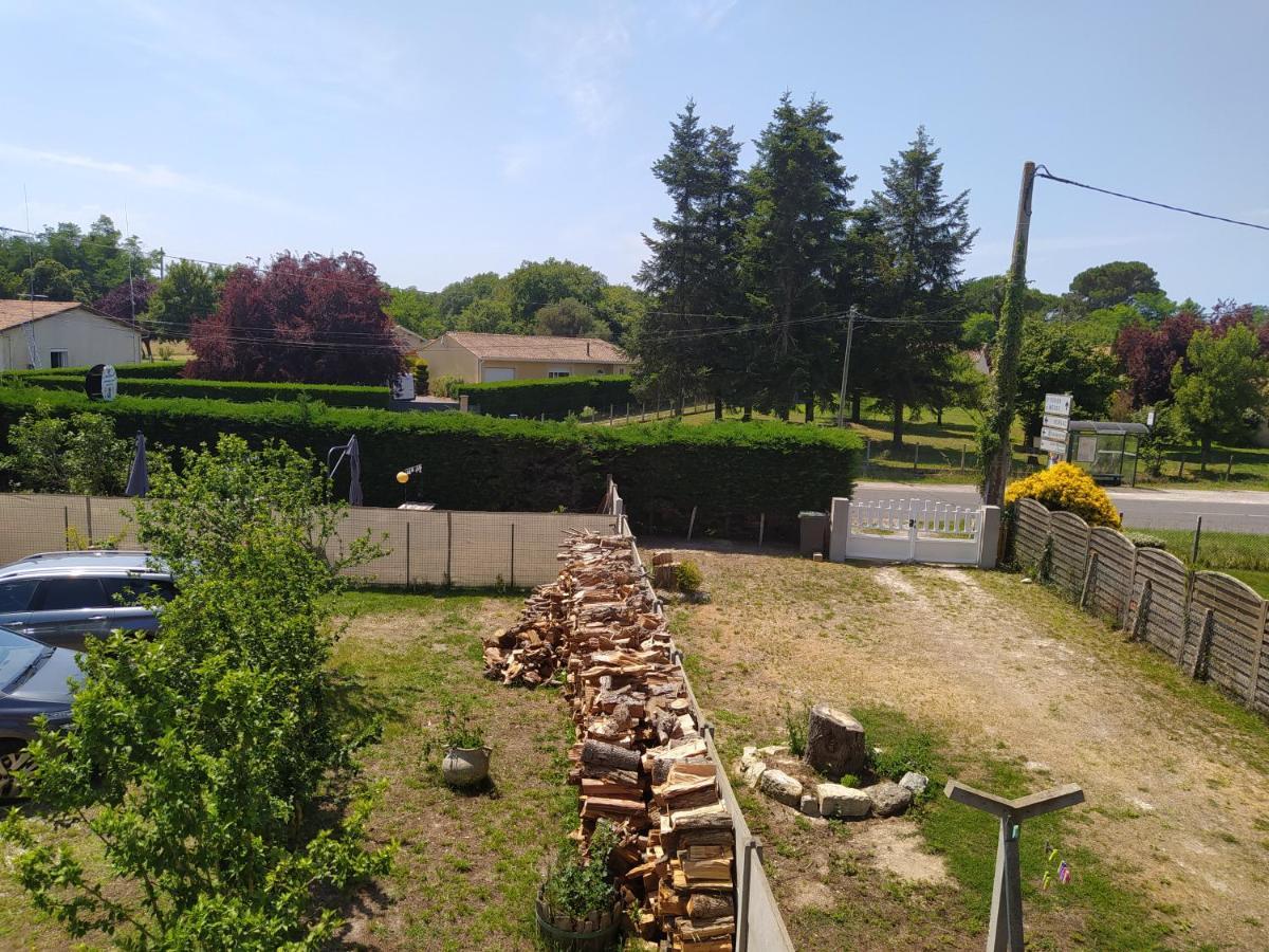 Les Gites De Vensac Esterno foto